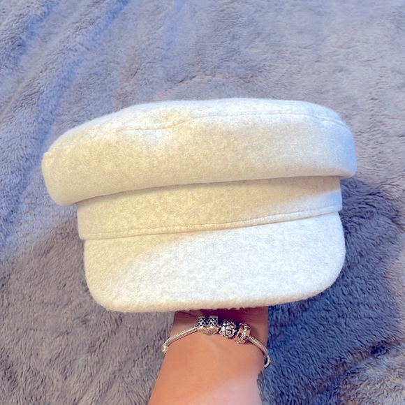 Beige Hat - Picture 5 of 7